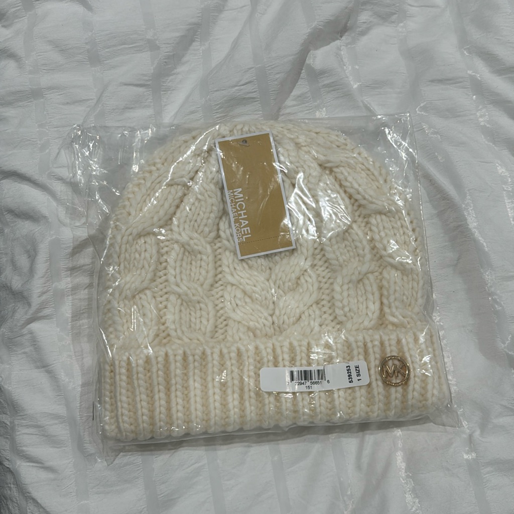 Michael Kors Moving Cables Hat
